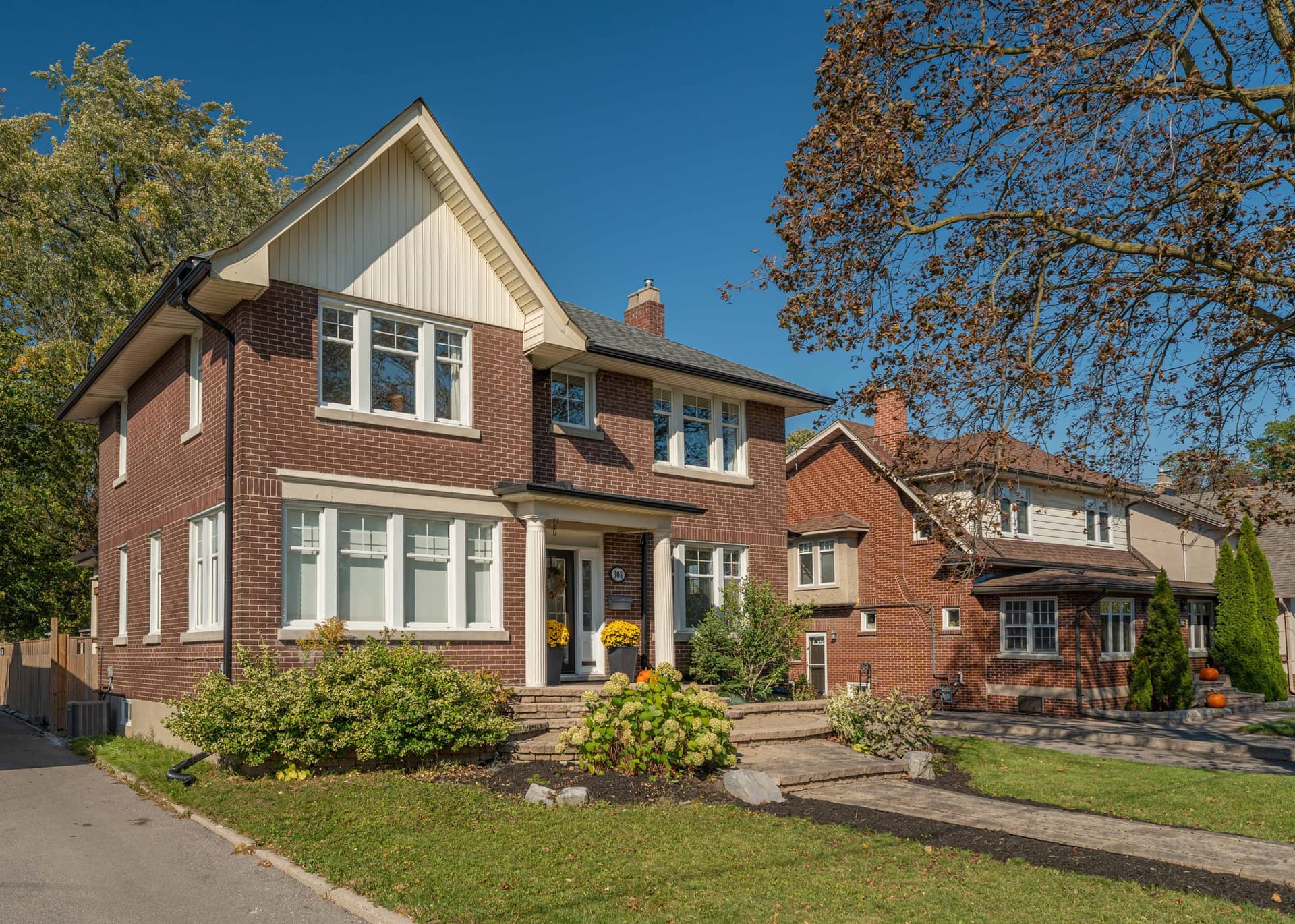 308 King St E, Oshawa